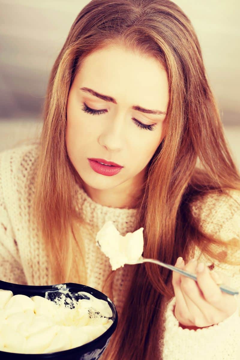 what does it mean when you keep finding hair in your food