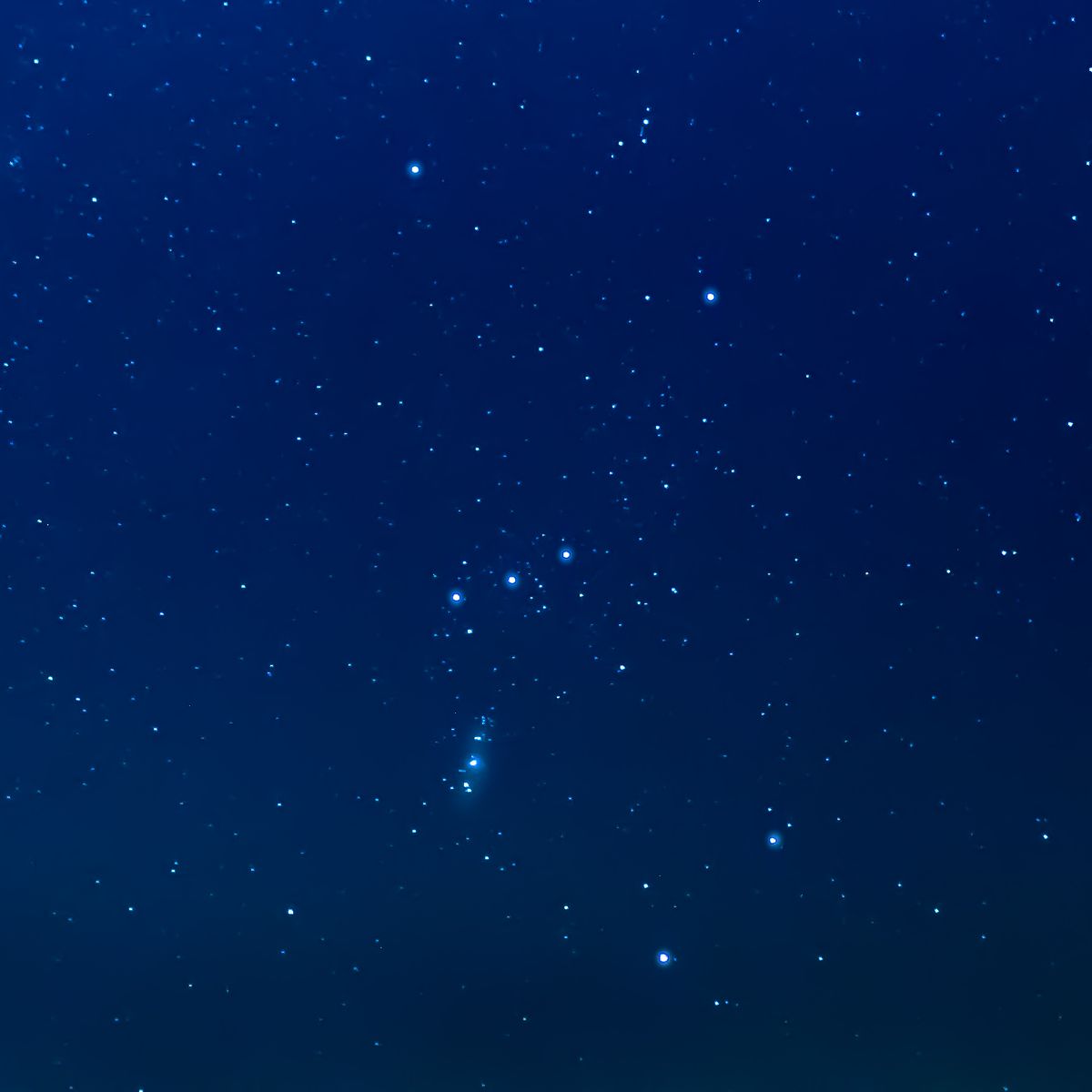 constellation with 3 stars in a row